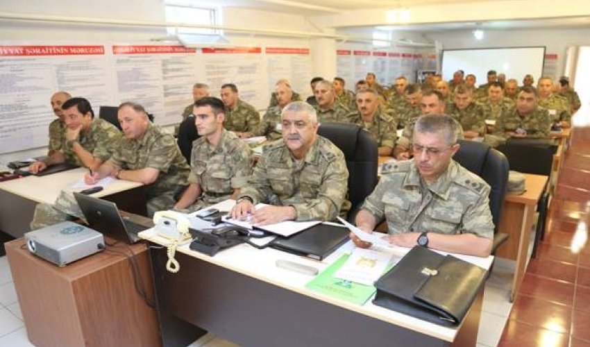 Zakir Həsənov komandirlərə tapşırıq verdi - FOTO