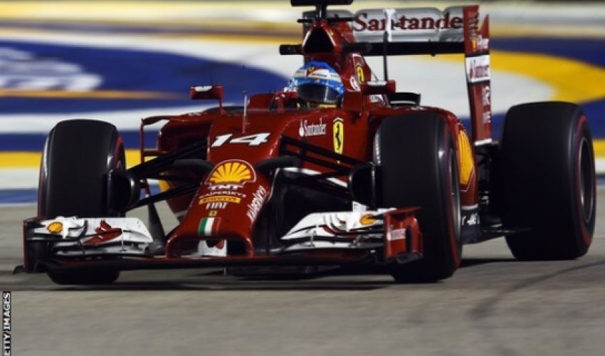 Fernando Alonso top in Singapore, with Lewis Hamilton sixth