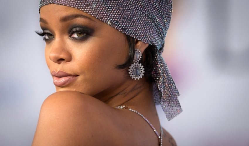 Nude photos' of singer Rihanna leaked on internet Nude photos' of singer Rihanna leaked on internet