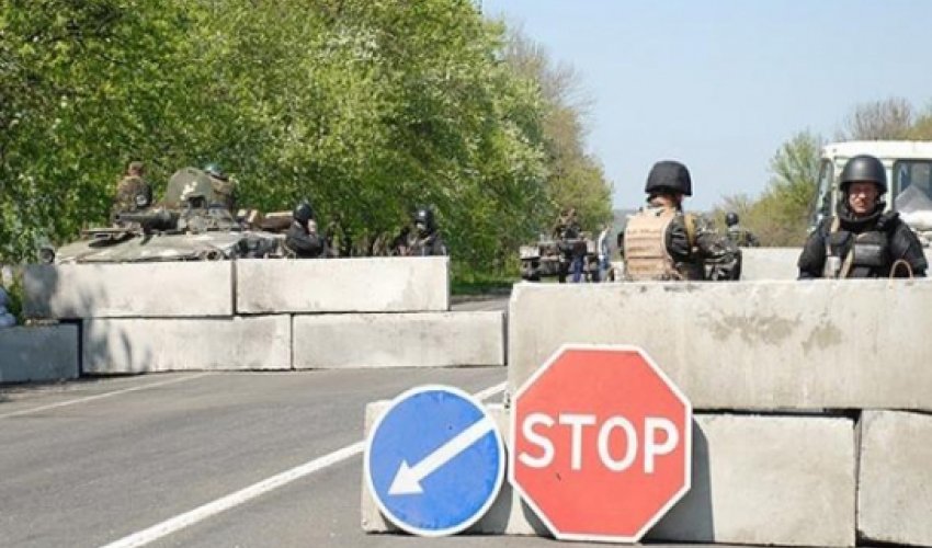 Ukrayna Rusiya ilə sərhəd qapılarını bağlayır