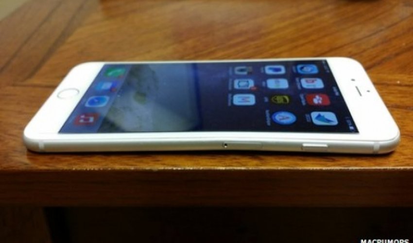 Apple says bent iPhones are 'rare'