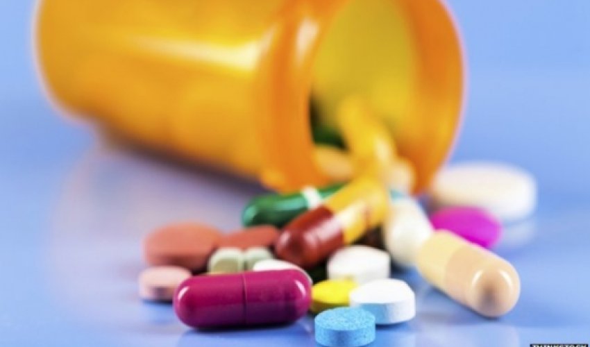 Antibiotics 'linked to childhood obesity' Antibiotics 'linked to childhood obesity'