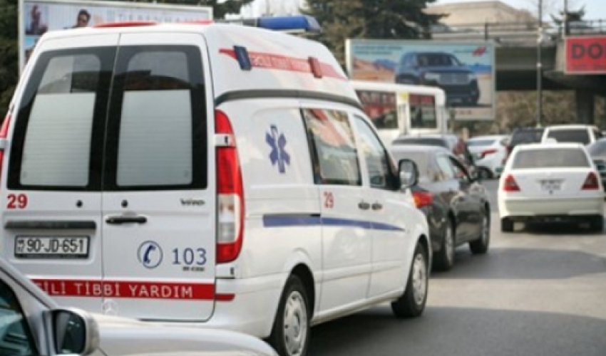 Saatlıda bir ailənin 6 üzvü turşudan zəhərlənib: ölən var Saatlıda bir ailənin 6 üzvü turşudan zəhərlənib: ölən var