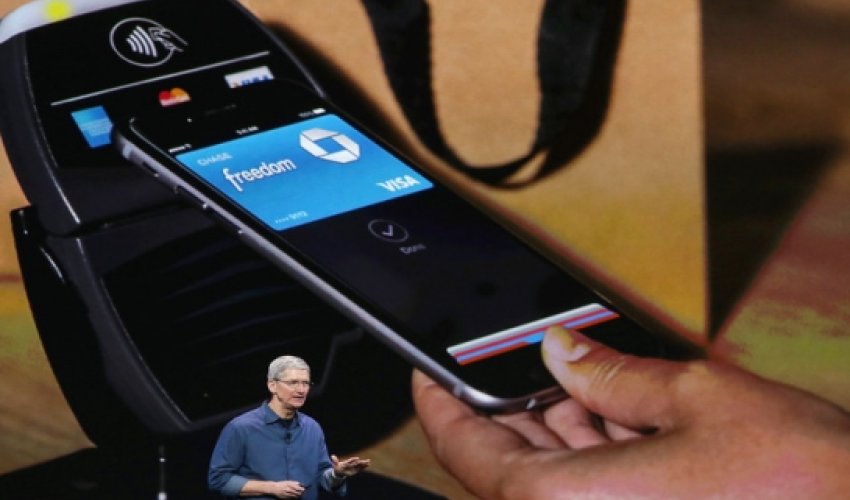 Apple’s IPhone Pay System Casts Shadow on PayPal Spinoff