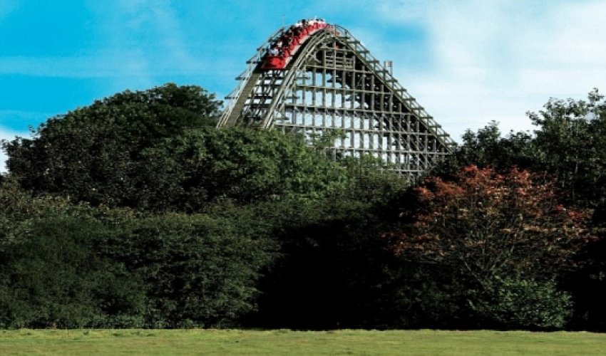 Passengers on the Ultimate train in Lightwater Valley hit the animal at 50mph - PHOTO+VIDEO Passengers on the Ultimate train in Lightwater Valley hit the animal at 50mph - PHOTO+VIDEO