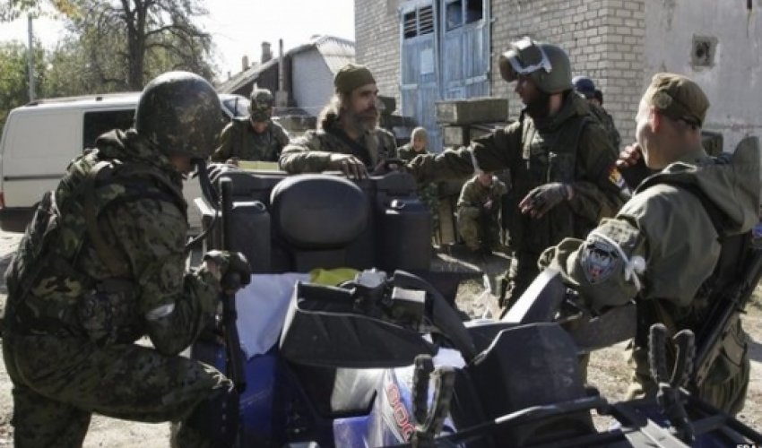 Ukraine conflict: Heavy fighting for Donetsk airport Ukraine conflict: Heavy fighting for Donetsk airport