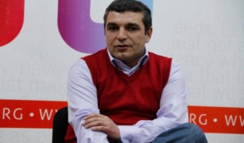 "Neftin qiymətinin enməsi ölkəmiz üçün ciddi ziyanlar törədəcək" - Şərh "Neftin qiymətinin enməsi ölkəmiz üçün ciddi ziyanlar törədəcək" - Şərh