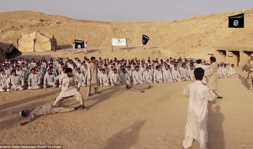 Isis recruits take part in training regime at camp in Iraq - PHOTO+VIDEO Isis recruits take part in training regime at camp in Iraq - PHOTO+VIDEO