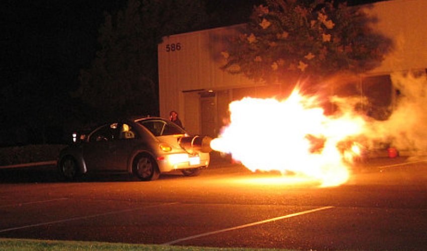 Jet-powered VW Beetle that goes like a rocket - PHOTO Jet-powered VW Beetle that goes like a rocket - PHOTO