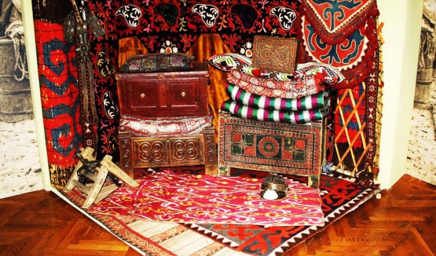 Exhibition of traditional clothing opens in Baku - PHOTO