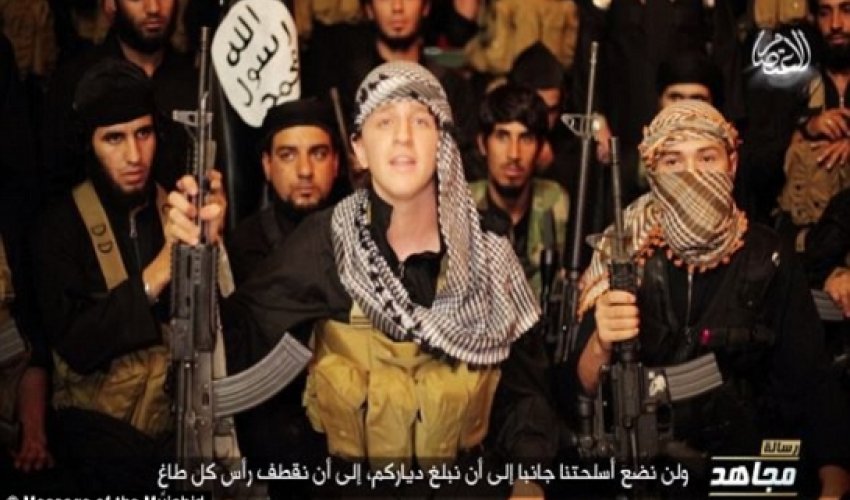 Terror expert claims jihadists are 'grooming' recruits just like paedophiles do with children - VIDEO Terror expert claims jihadists are 'grooming' recruits just like paedophiles do with children - VIDEO