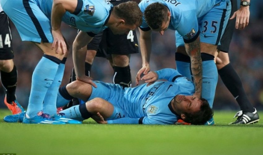 Manchester City hit by David Silva injury