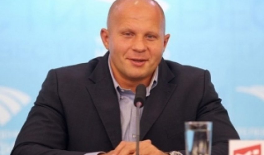 Canlı əfsanə Bakıya gəlir