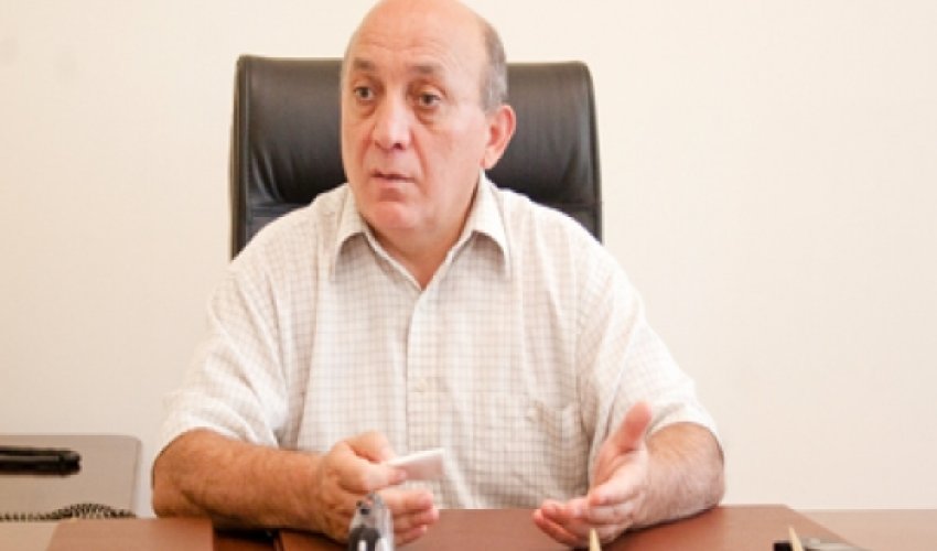 Mübariz Qurbanlı: "Əslində bütün səmavi dinlər..." Mübariz Qurbanlı: "Əslində bütün səmavi dinlər..."