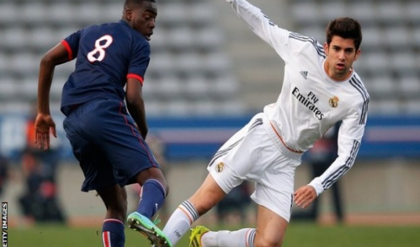 Zinedine Zidane's son Enzo, 19, makes Real Madrid B debut