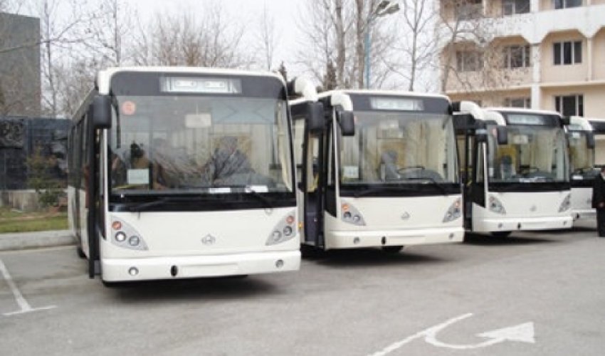 Bakıya iritutumlu avtobuslar gətirildi Bakıya iritutumlu avtobuslar gətirildi