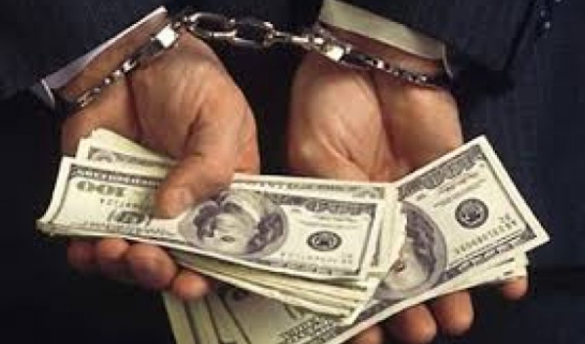 Задержан по подозрению в уклонении от налогов и коррупции Задержан по подозрению в уклонении от налогов и коррупции