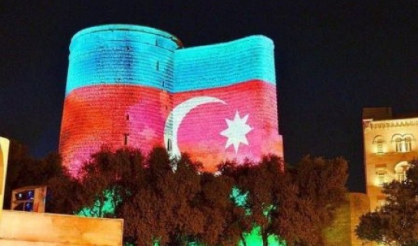 Bakıda möhtəşəm şou Bakıda möhtəşəm şou