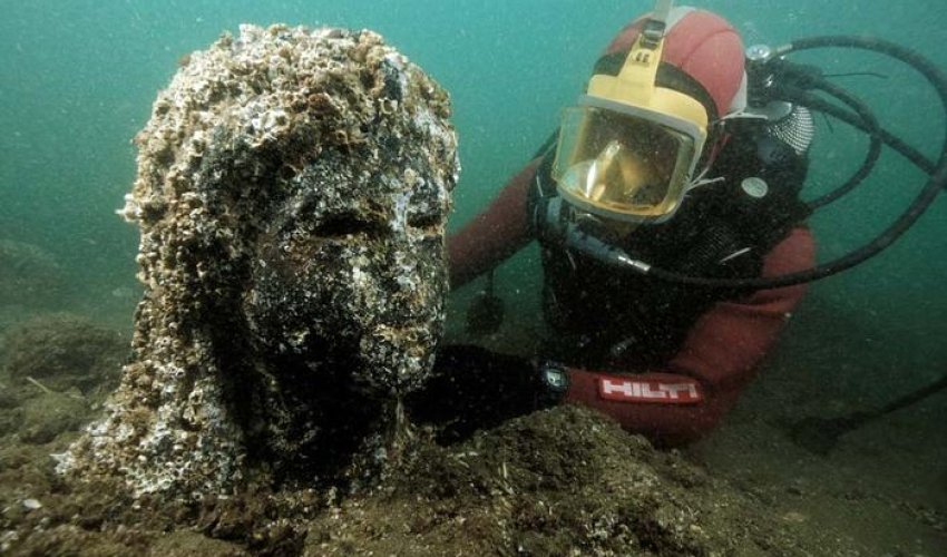 Incredible underwater city thought to have been lost for centuries - PHOTO