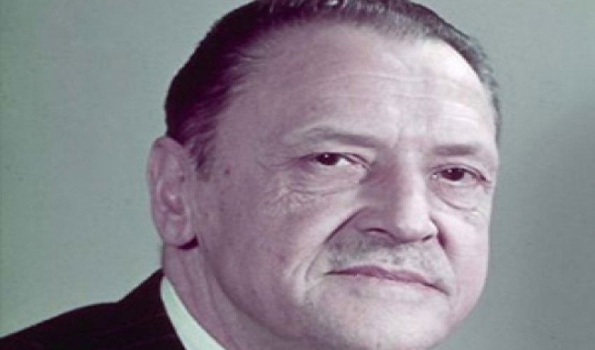 Uilyam Somerset Moem. Mister çoxbilmiş (Hekayə) Uilyam Somerset Moem. Mister çoxbilmiş (Hekayə)