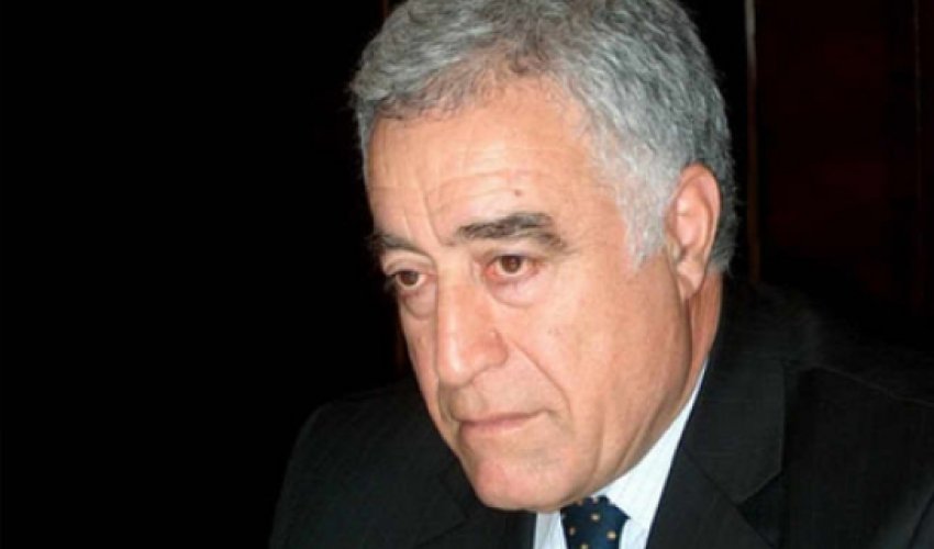 İlyas İsmayılov debatlara niyə qatılmır? İlyas İsmayılov debatlara niyə qatılmır?