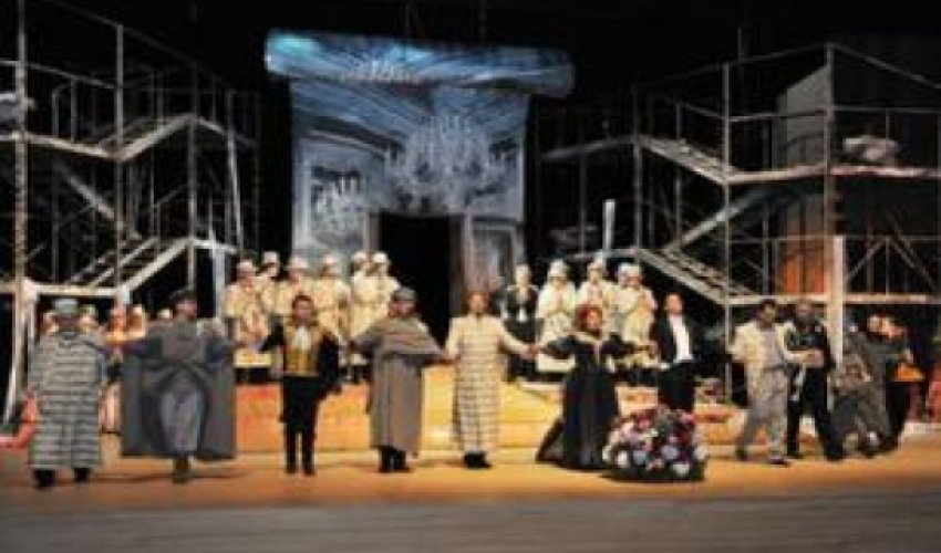 Moscow artists stage opera in Heydar Aliyev Center