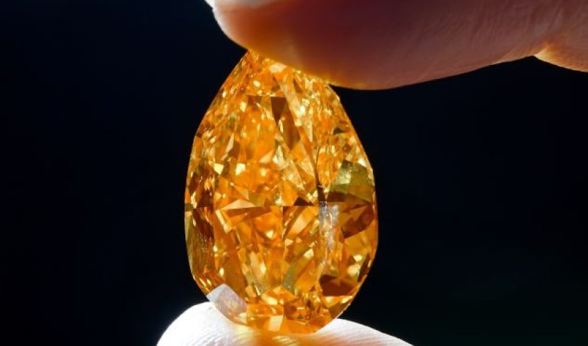 Rare orange diamond sold at auction for £22million - PHOTO Rare orange diamond sold at auction for £22million - PHOTO