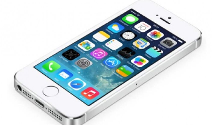 Apple releases iOS 7.0.4