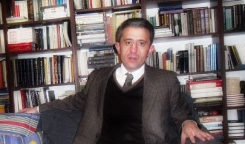 What TV Channels Do Writers Watch? - INTERVIEW