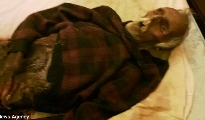 Woman sleeps next to the grisly remains of her dead husband for almost a year - PHOTO