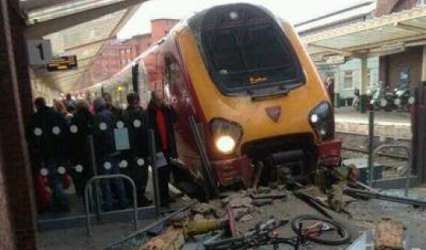 Virgin train derails and crashes into buffers at Chester station Virgin train derails and crashes into buffers at Chester station