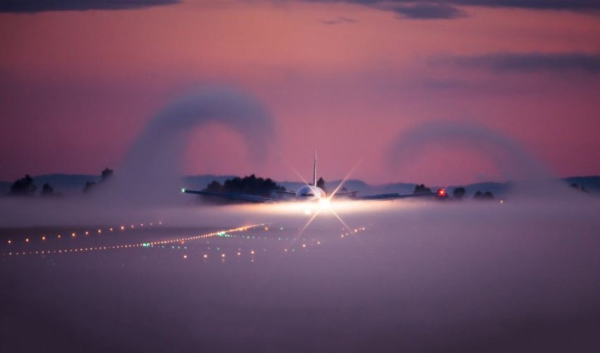 Stunning aviation images reveal unique glimpse of life in the skies - PHOTO