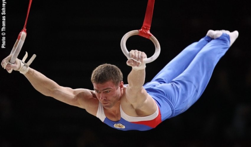 Azerbaijan recruits three Russian gymnasts