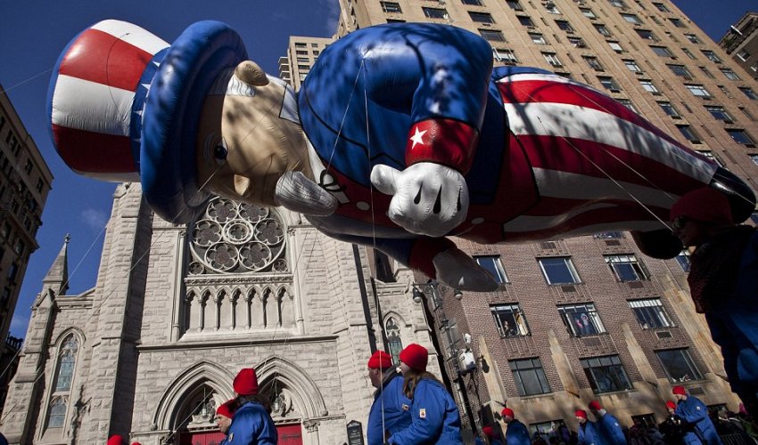 Thanksgiving day parade - PHOTO Thanksgiving day parade - PHOTO