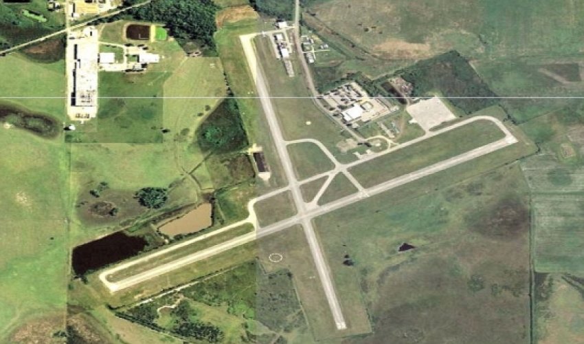 Skydiver, 27, falls 9,000ft to the ground and survives after... Skydiver, 27, falls 9,000ft to the ground and survives after...