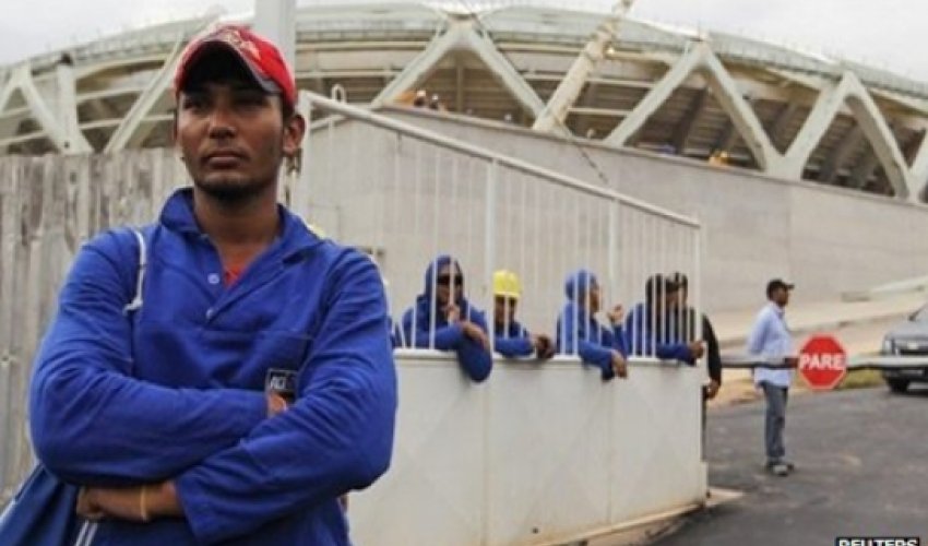Brazil World Cup 2014: Builders strike at Amazon stadium Brazil World Cup 2014: Builders strike at Amazon stadium