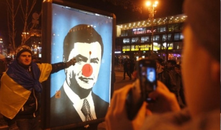 Yanukovych tells West to keep out of Ukraine crisis