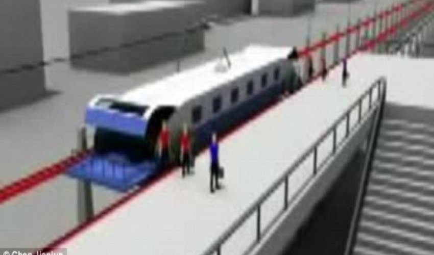 The train that never stops moving - VIDEO The train that never stops moving - VIDEO