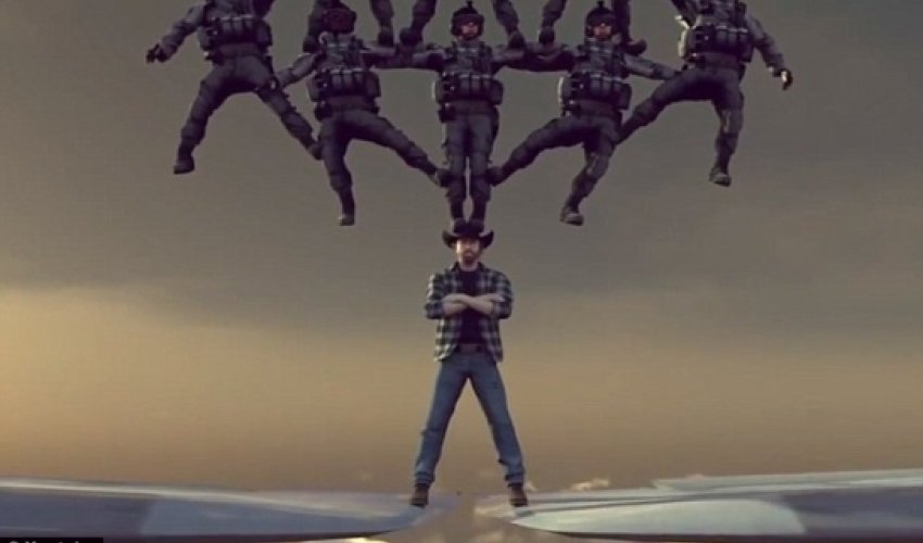 Chuck Norris beats Jean Claude's 'epic split' - PHOTO+VIDEO