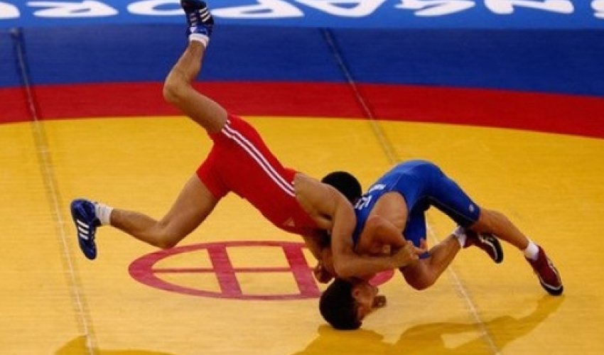 Azerbaijani wrestler wins bronze medal in international tournament