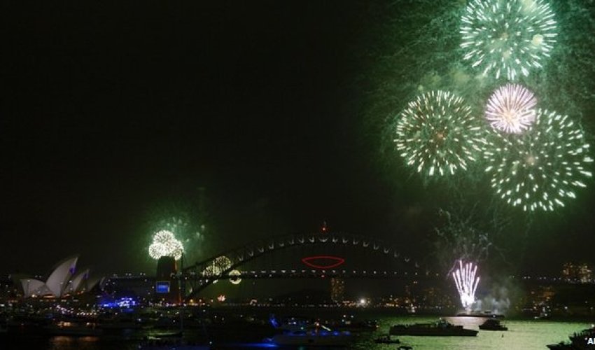 New year celebrations welcome 2014 - PHOTO + VIDEO New year celebrations welcome 2014 - PHOTO + VIDEO