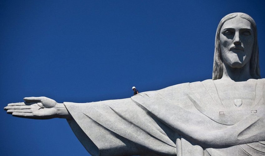 Lord, it's a long way down - PHOTO