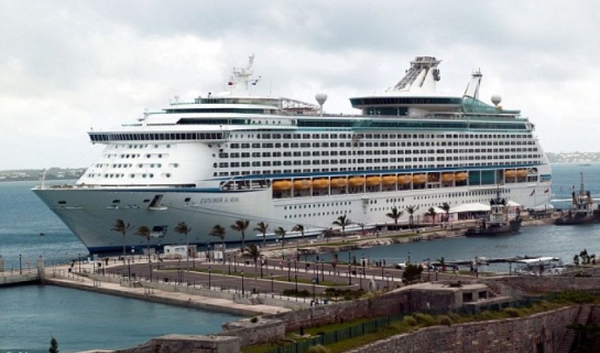 More than 300 Royal Caribbean passengers fall victim to stomach bug More than 300 Royal Caribbean passengers fall victim to stomach bug