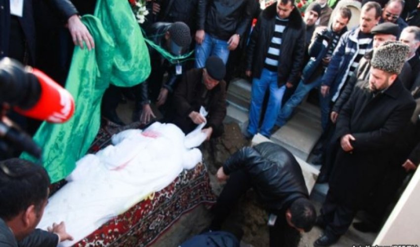 Azeri woman in grave condition after self-immolation Azeri woman in grave condition after self-immolation