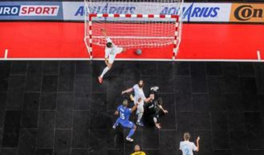 Azerbaijan beats Slovenia at Futsal Euro 2014