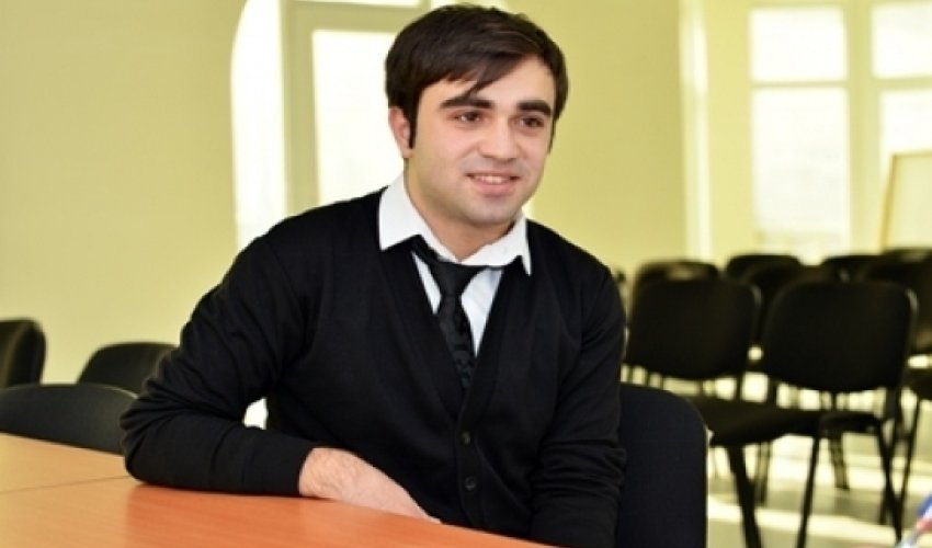 Entrepreneur: Society Should Accept Young Entrepreneur: Society Should Accept Young