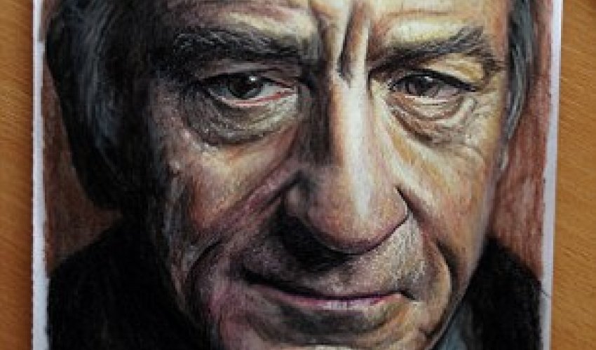 Artist turns his hand to portraiture with drawings so realistic - PHOTO Artist turns his hand to portraiture with drawings so realistic - PHOTO