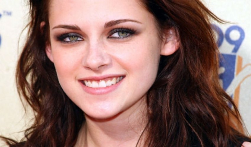 Kristen Stewart writes worst poem of all time