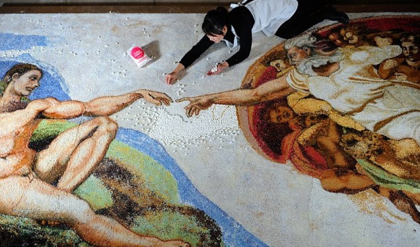 Artist creates life-size replica of the Sistine Chapel ceiling - PHOTO