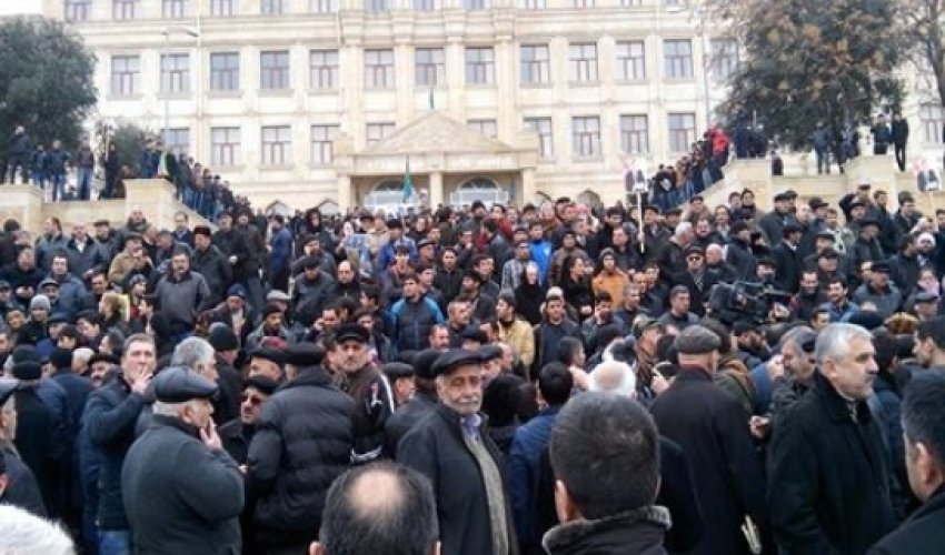 Baku protest against housing compensation Baku protest against housing compensation